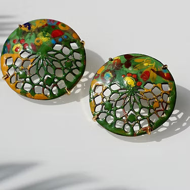 Garden Round Button Earrings
